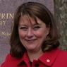 Leanne Wood - Mae ymosodiad ar yr iaith Gymraeg yn ymosodiad ar bobl Cymru gyfan