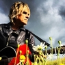 Mike Peters i serennu yng nghyngerdd agoriadol Eisteddfod yr Urdd