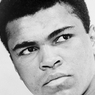 Wrth hiraethu am Muhammad Ali, hiraethu ydw i, petawn i’n onest, wrth ‘edrych dros y bryniau pell’ ar fyd oedd well i fyw
